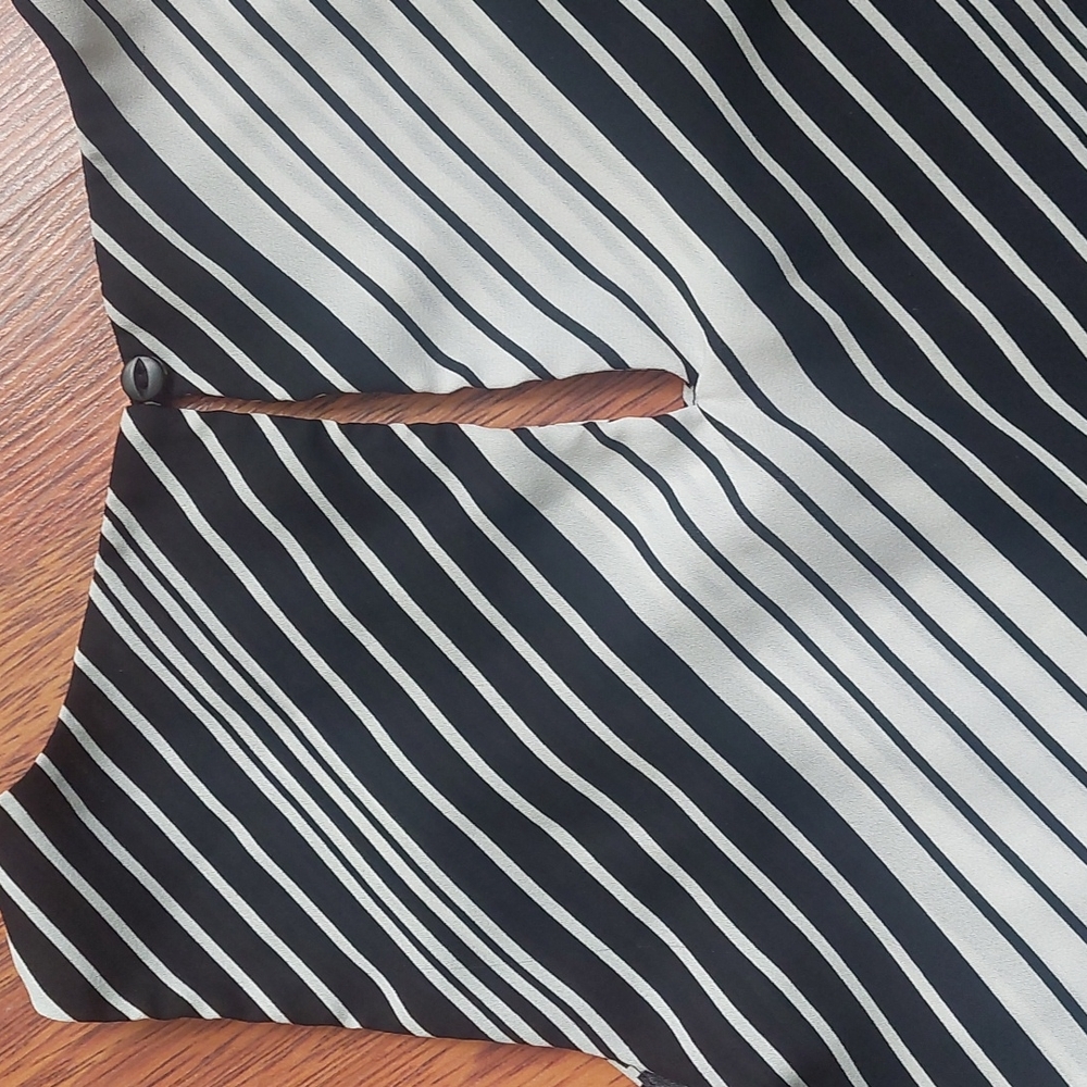Reitmans blouse - Picture 5 of 7